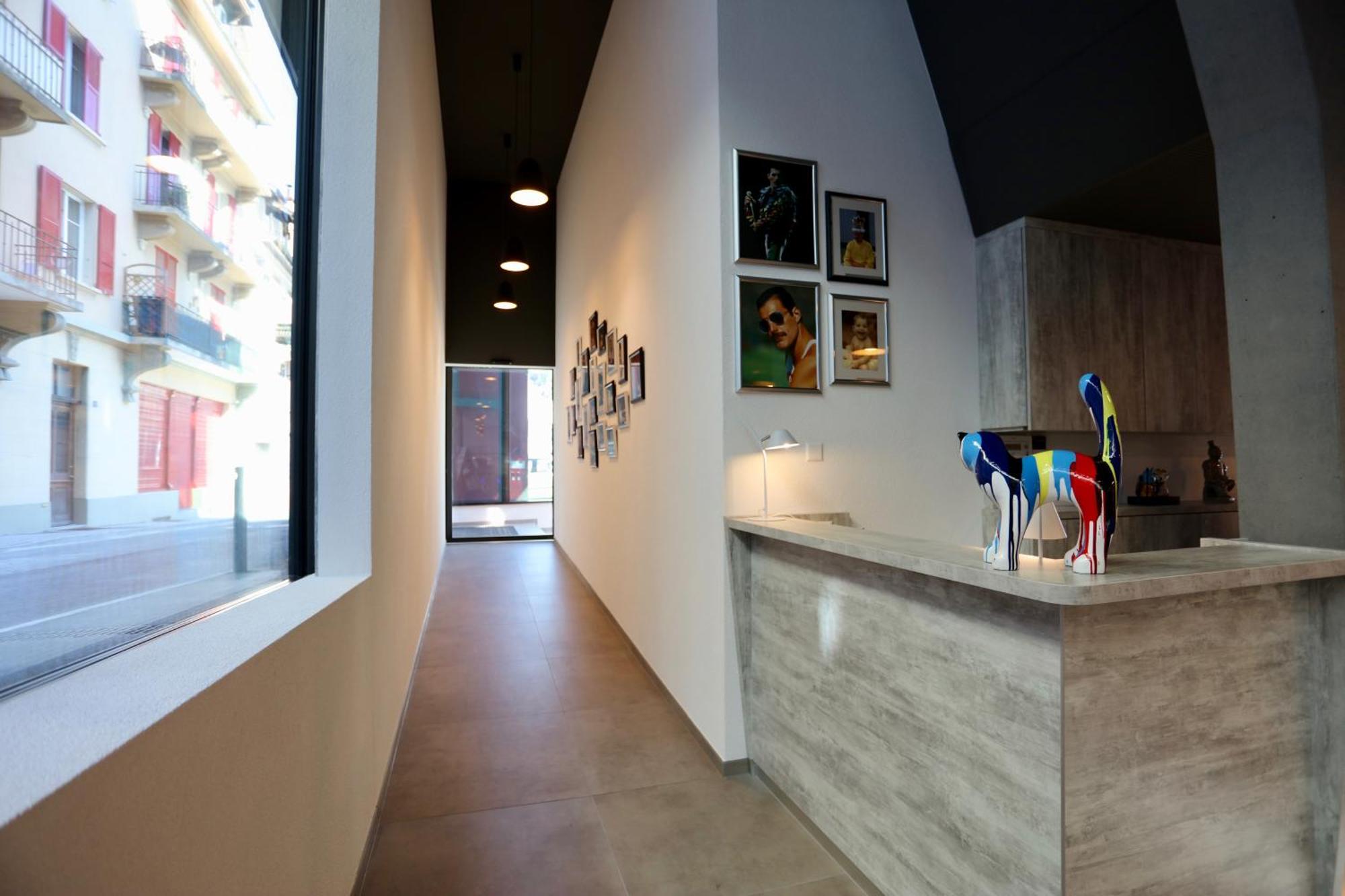 "The Freddie Mercury" Hotel มงเทรอซ์ ภายนอก รูปภาพ