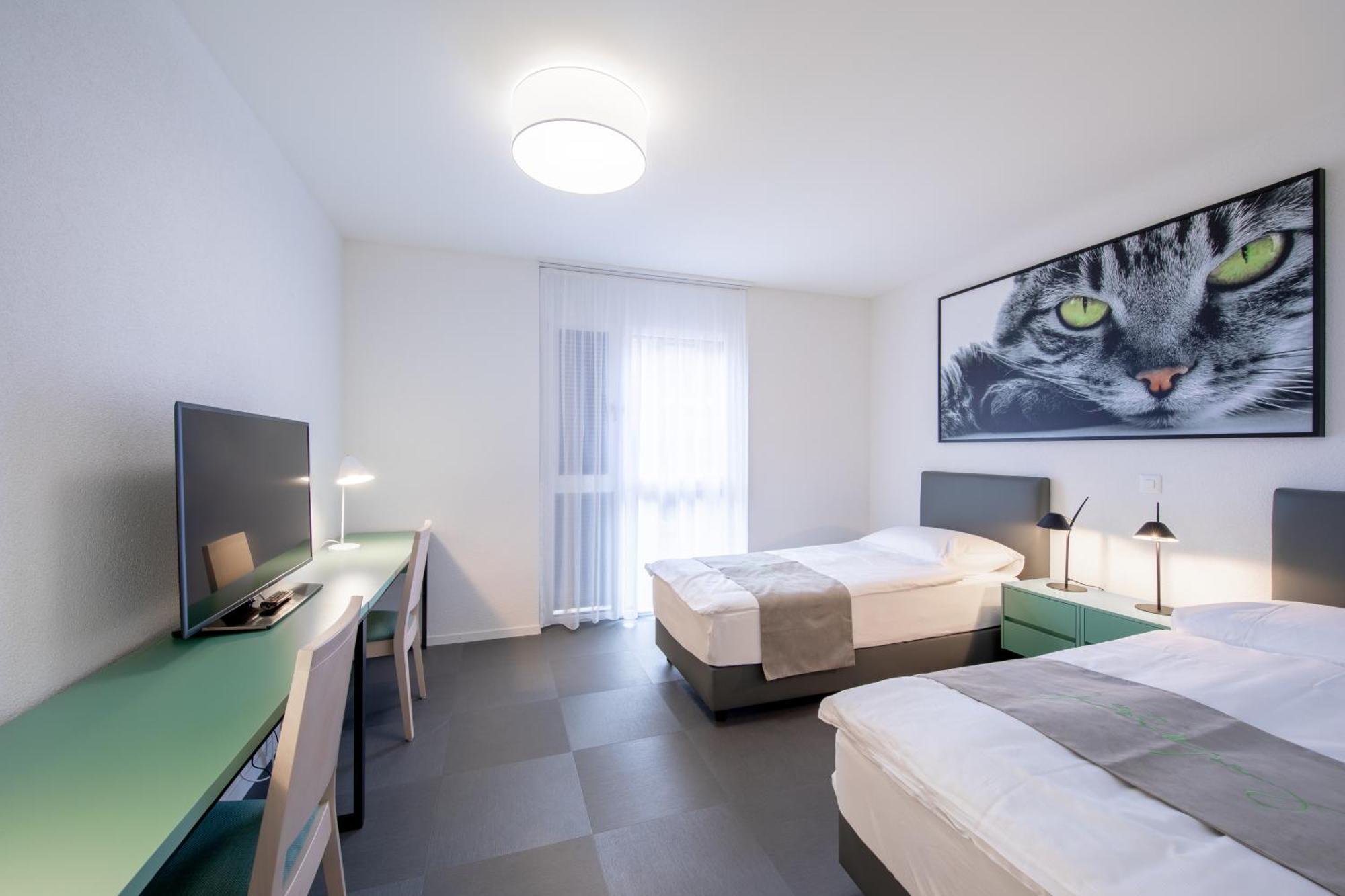 "The Freddie Mercury" Hotel มงเทรอซ์ ภายนอก รูปภาพ